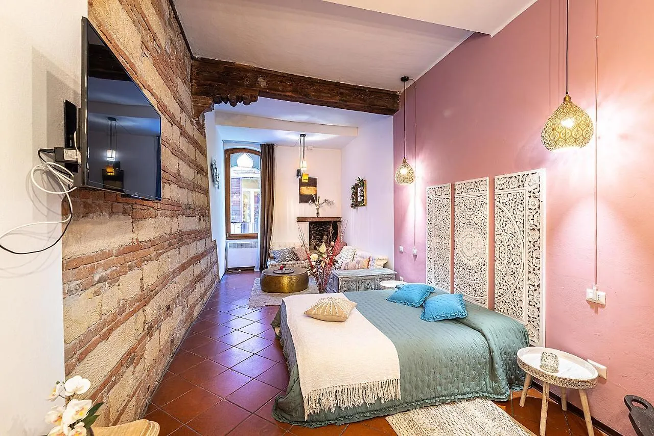 White & Gold Suite Verona