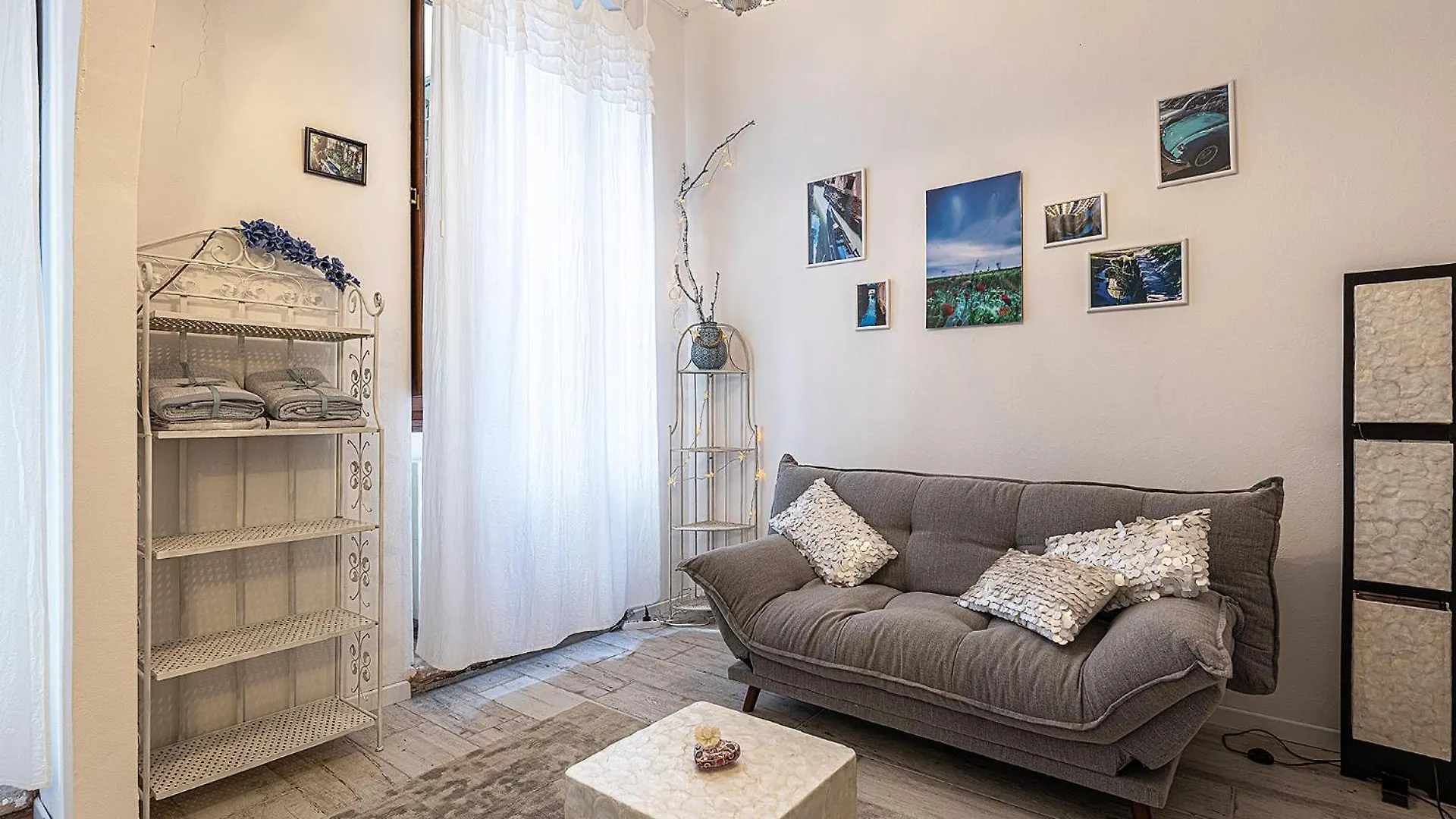 Guest house White & Gold Suite Verona