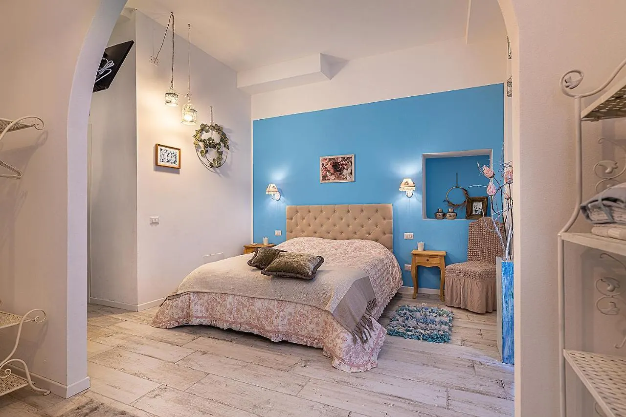 Guest house White & Gold Suite Verona